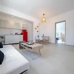 Acl'l Luxury شقة *