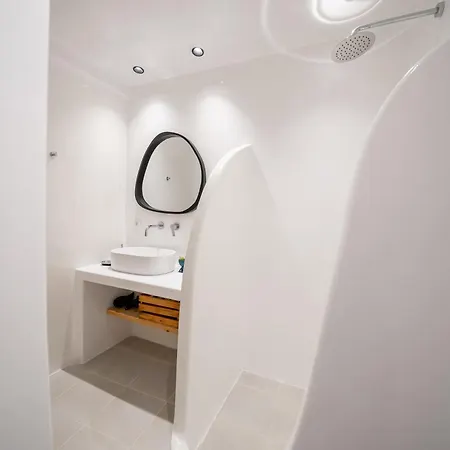 Acl'l Luxury * Oia (Santorini)