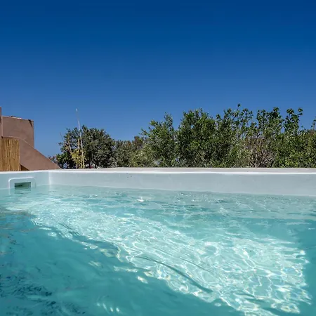 Acl'l Luxury Oia (Santorini)