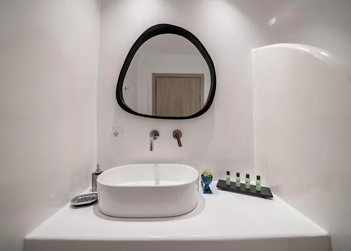 Acl'l Luxury * Oia (Santorini)