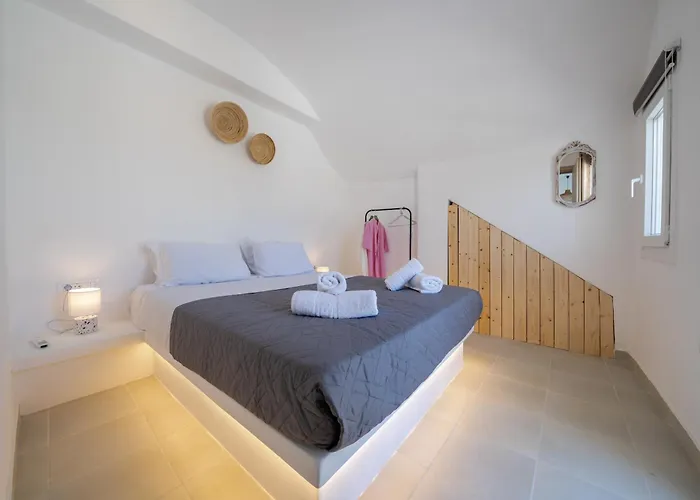 Acl'l Luxury * Oia (Santorini)